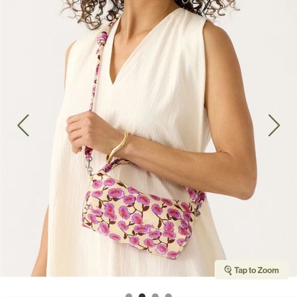 Vera Bradley Roxbury Crescent Crossbody In Bubbly Flowers Green NWT - Picture 6 of 8